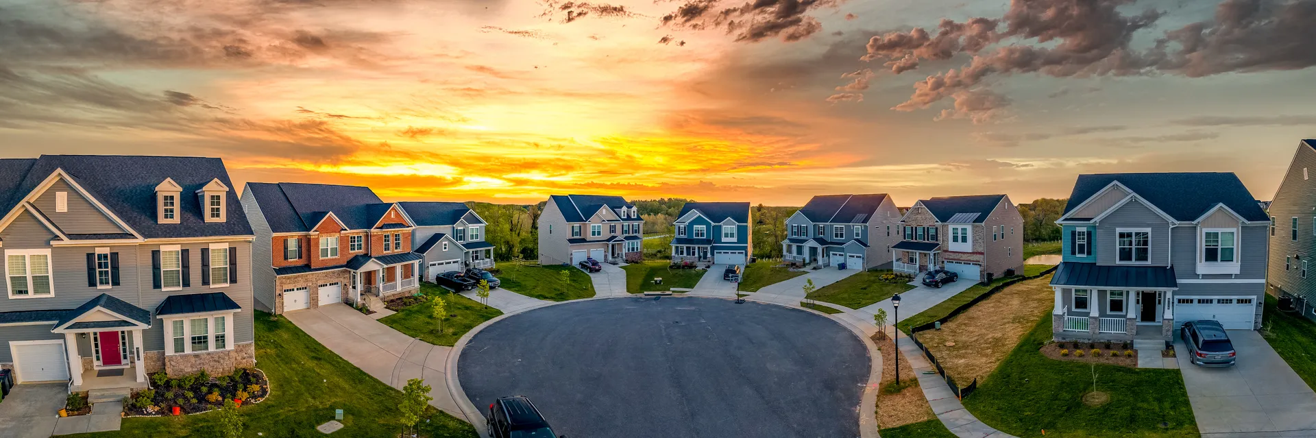 Residential neighborhood with quality roofs in Owensboro, KY